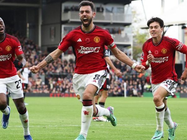 Cruciale overwinning voor Ten Hag