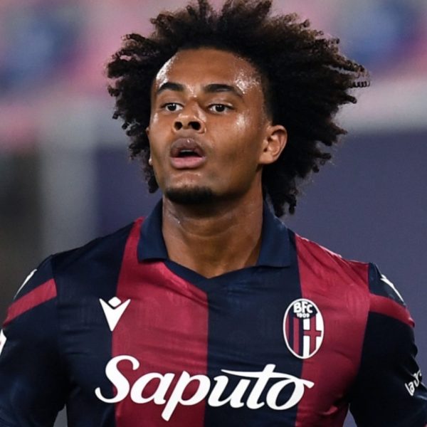 Joshua Zirkzee in de belangstelling van Manchester United